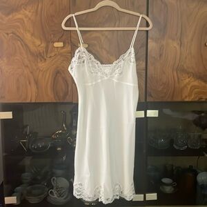 VG CHRISTIAN DIOR long to knee GORGEOUS White lace Slip X Large SOLD